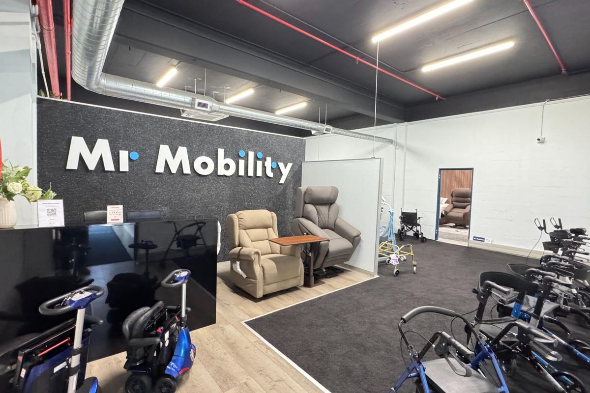 850m2 Industrial Property To Let in Paarden Eiland, Cape Town - Photo 2