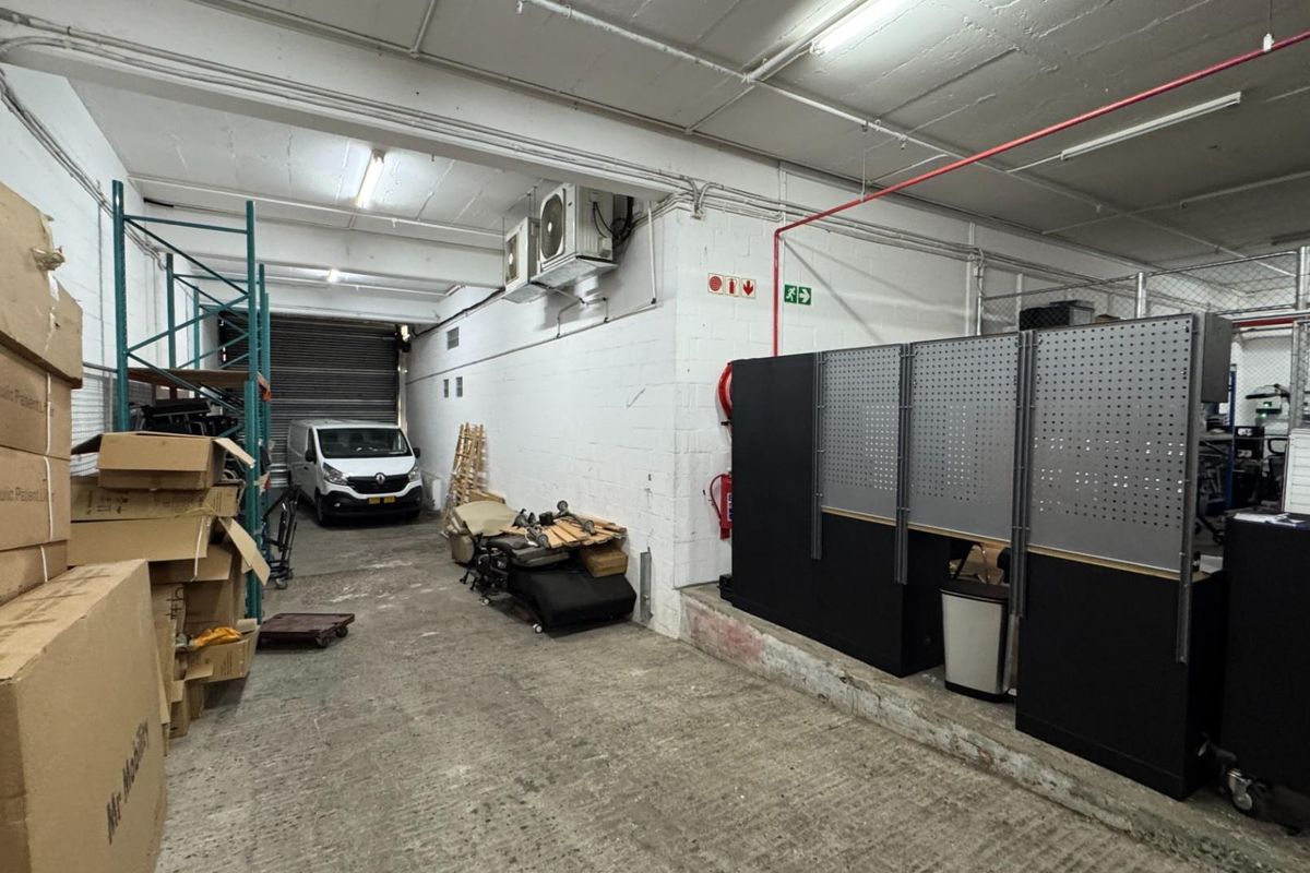 850m2 Industrial Property To Let in Paarden Eiland, Cape Town - Photo 3