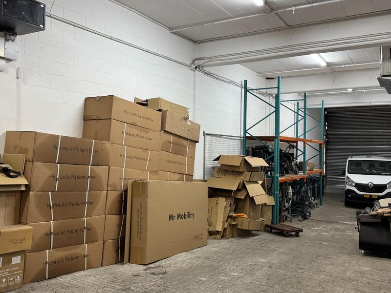 850m2 Industrial Property To Let in Paarden Eiland, Cape Town - Photo 4