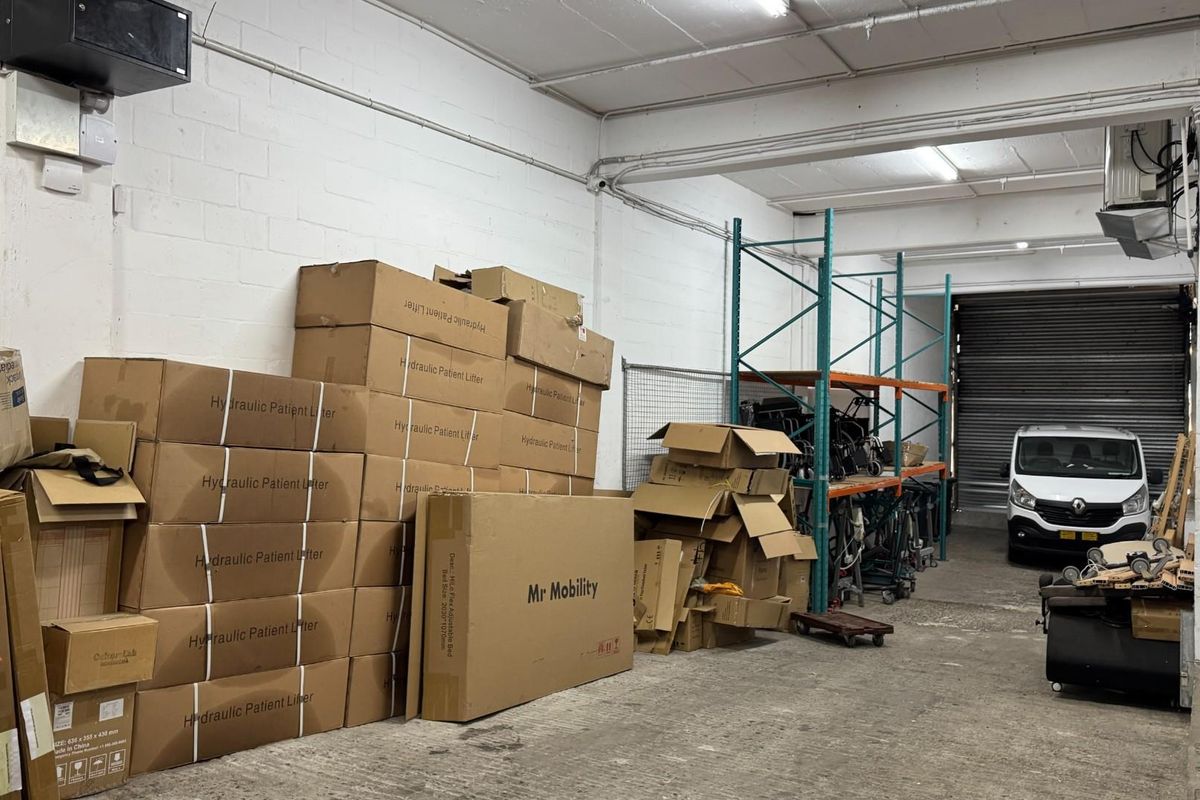 850m2 Industrial Property To Let in Paarden Eiland, Cape Town - Photo 4
