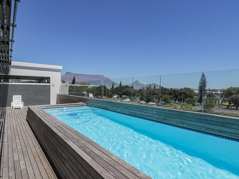 Two Bedroom Apartment in Milnerton - Photo 2