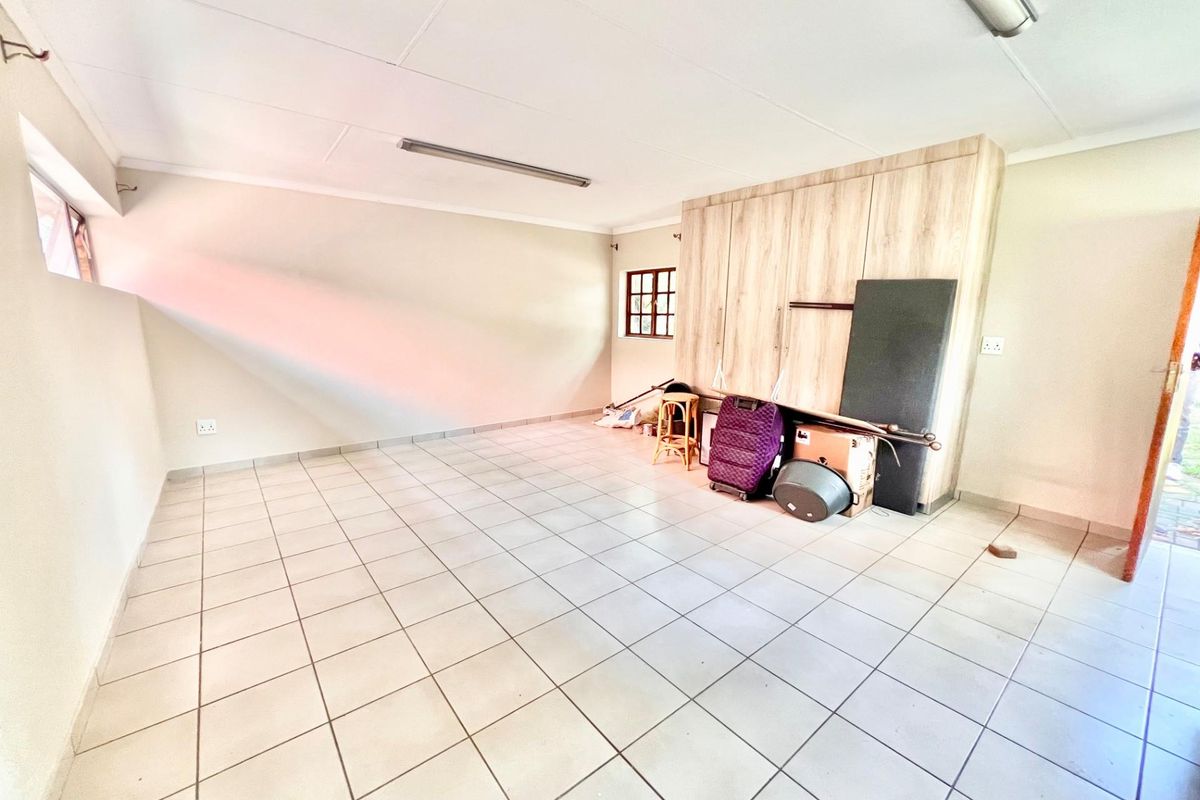 Modern and Spacious 1-Bedroom Studio Apartment to Let in Beaulieu, Midrand - Photo 2