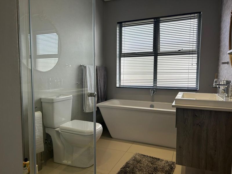 Apartment To Rent in Broadacres, Sandton - Photo 8