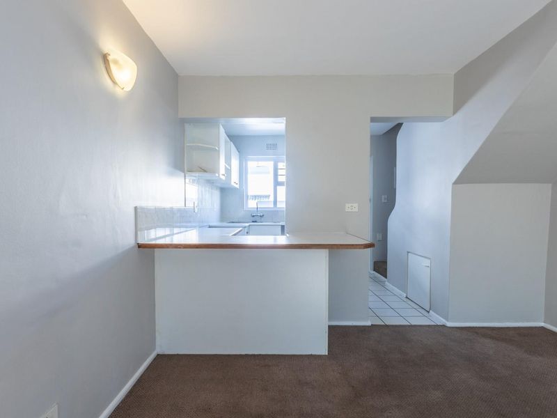 Townhouse Under Offer in Plumstead Cape Town - Photo 10