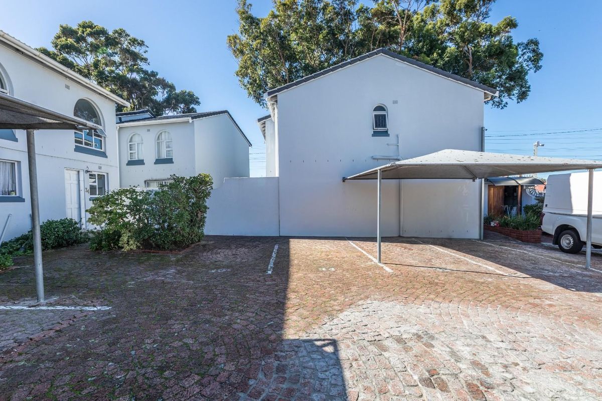 Townhouse Under Offer in Plumstead Cape Town - Photo 4