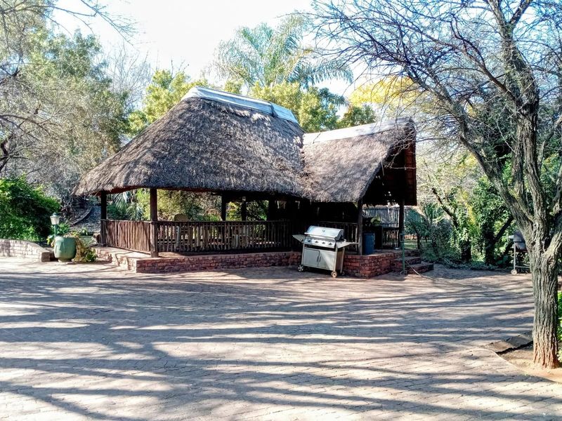 3 Bedroom house on plot to rent Derdepoort - Photo 10