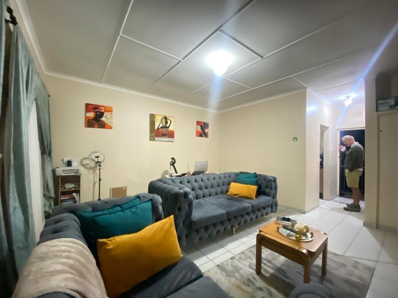 Modern 2-Bedroom Flat in Secure Complex - New Germany R8000 - Photo 10