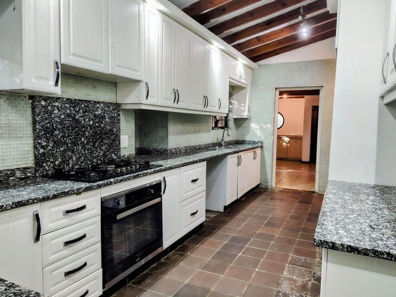 House in Nature For Rent in verdant Westville - Photo 8