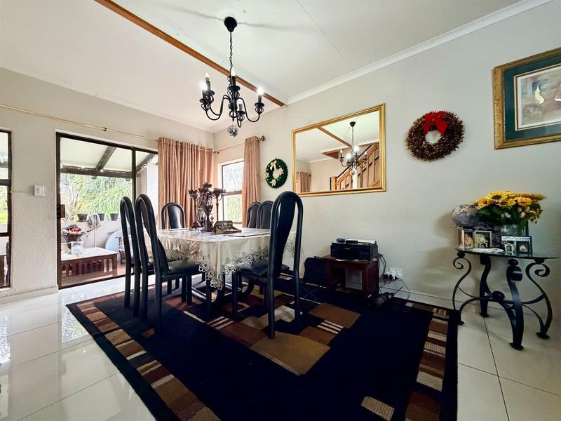 Apartment For Sale in Morningside, Sandton - Photo 2