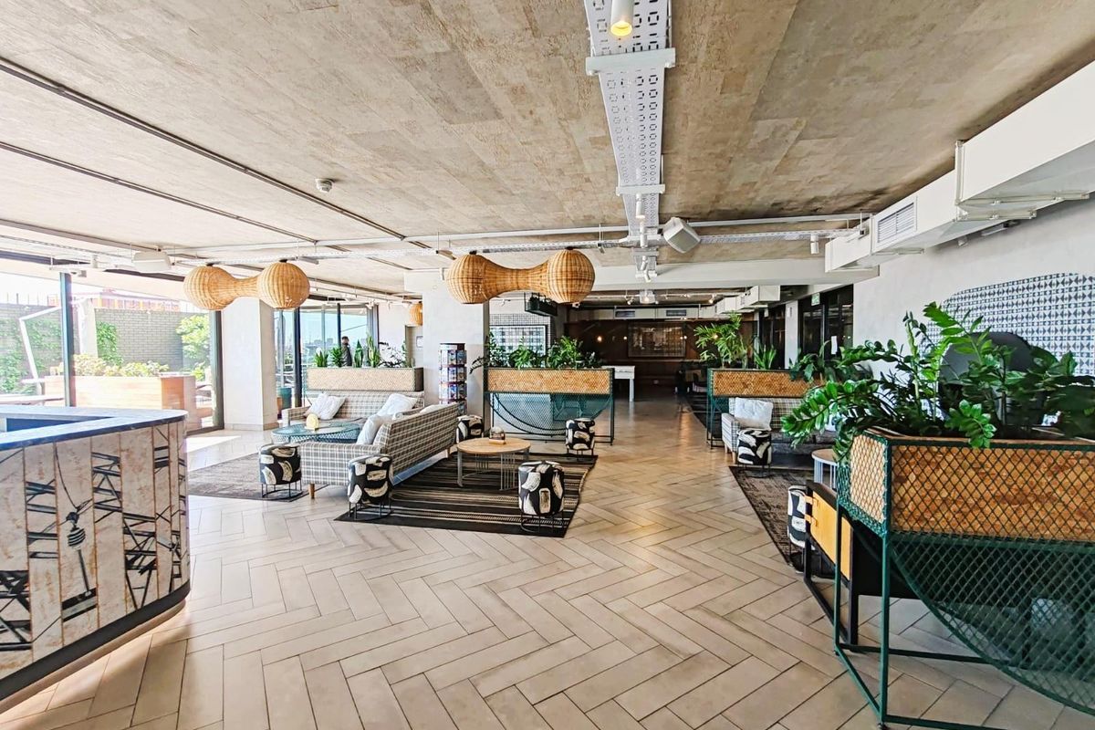 Furnished Apartment For Sale in Woodstock, Cape Town - Photo 4