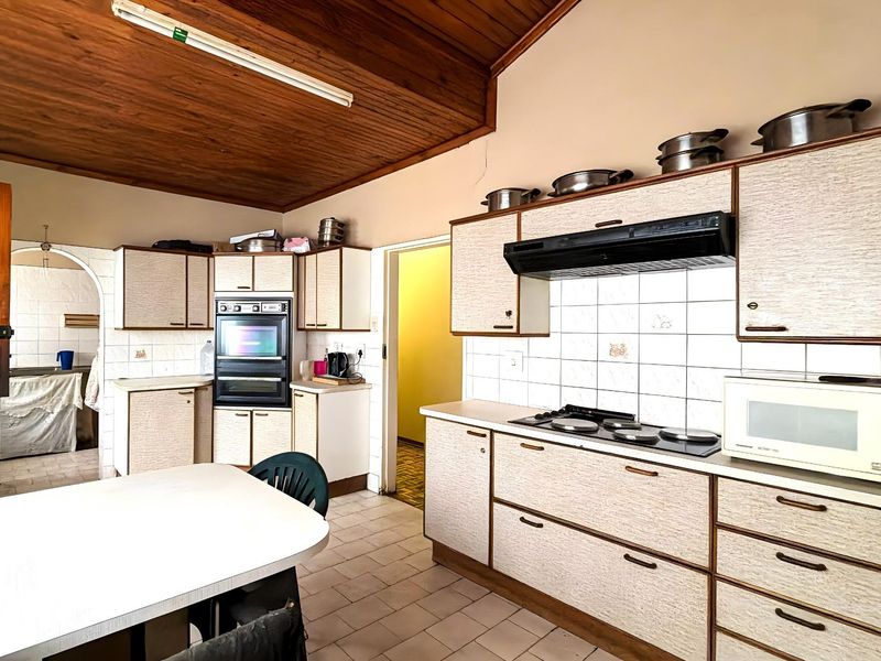 Corner Property in Jubilee Park | Listed by Danté Koen, eXp Realty - Photo 8