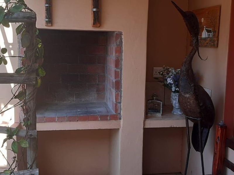 Cozy Coastal Living - 3-Bedroom Home in Bluewater Bay, Saldanha - Photo 5