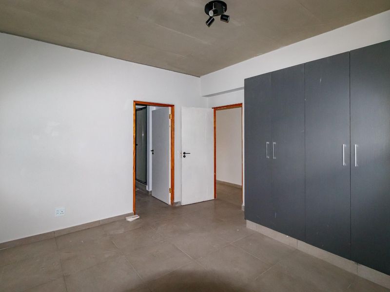 Apartment To Rent in Edenburg, Sandton - Photo 7