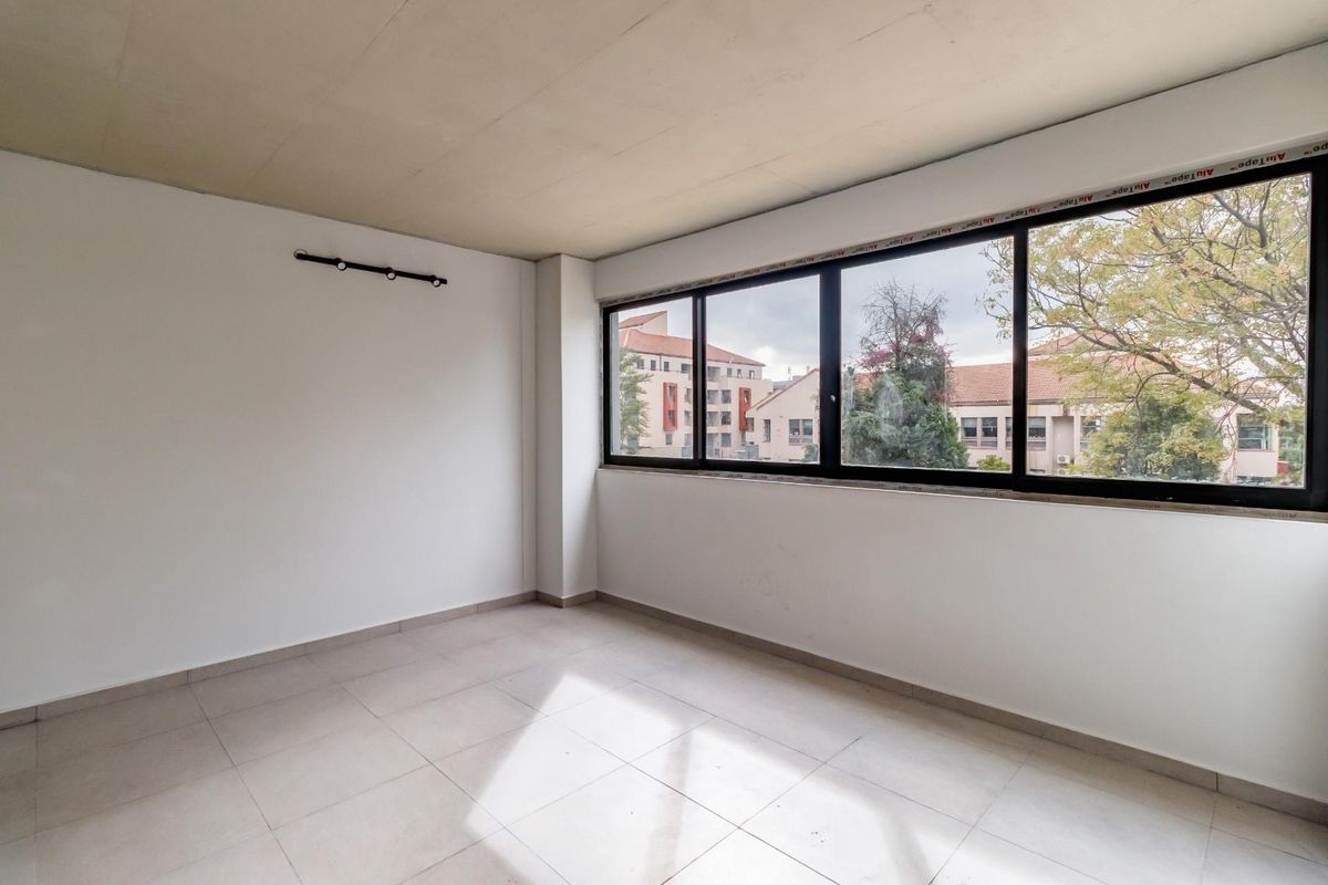 Apartment To Rent in Edenburg, Sandton - Photo 3