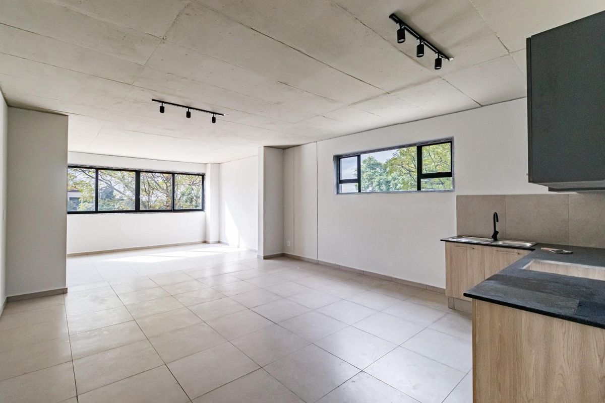 Apartment To Rent in Edenburg, Sandton - Photo 2