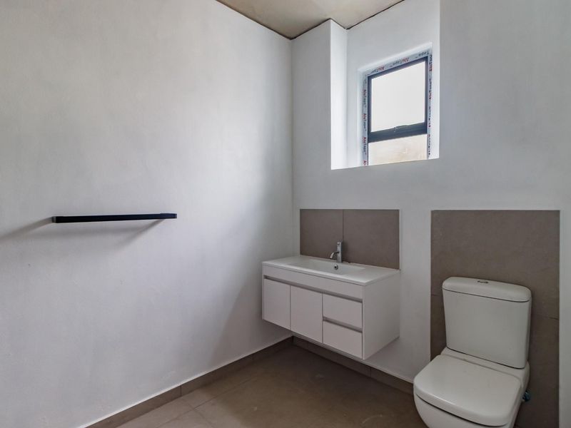 Apartment To Rent in Edenburg, Sandton - Photo 5