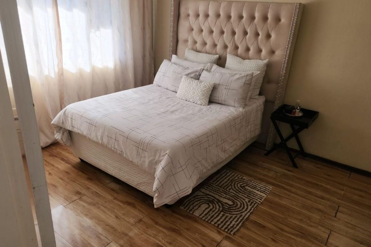 Apartment For Sale in Bramley View, Johannesburg - Photo 5