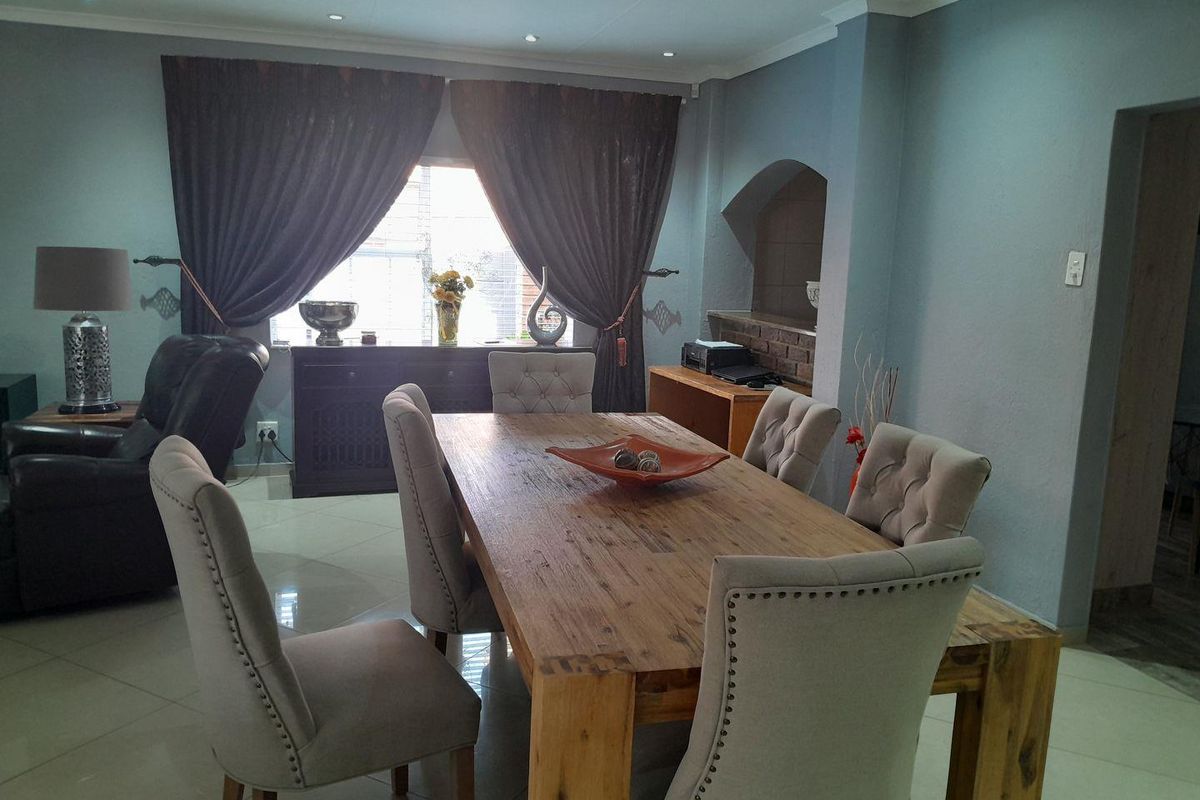 House For Sale in Evander, Secunda - Photo 4