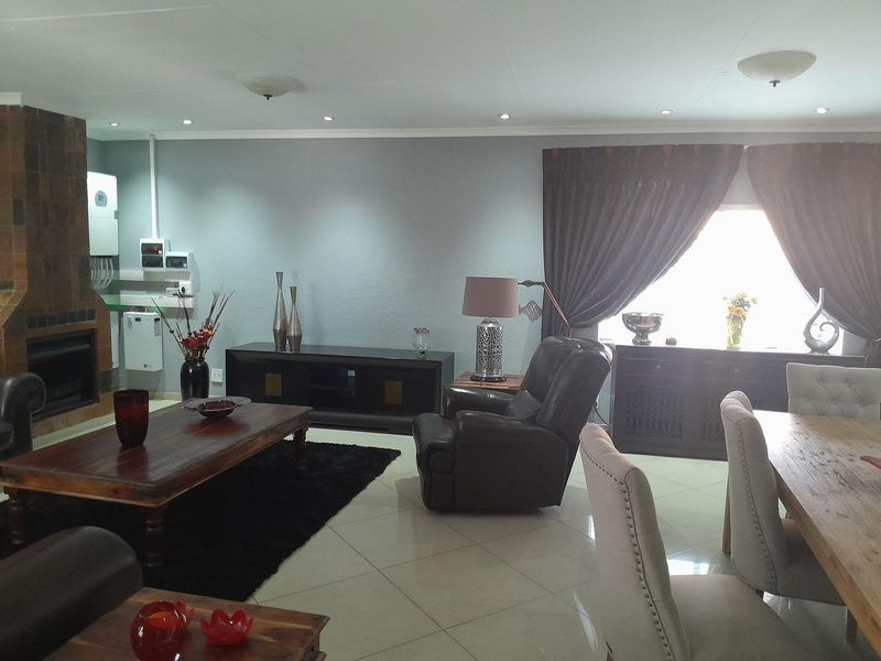 House For Sale in Evander, Secunda - Photo 3