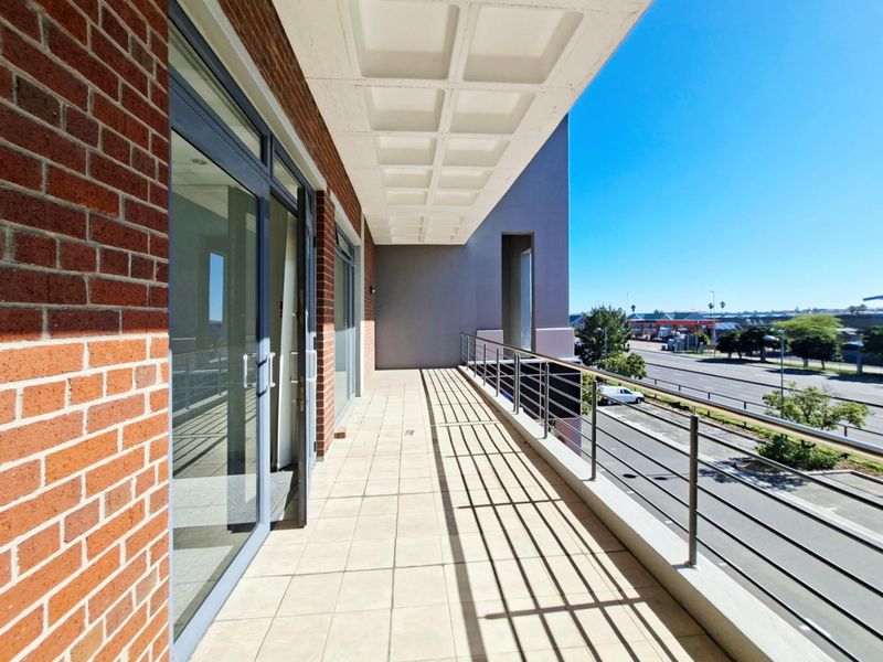 209m2 Office Space to Let at Sable Square - Photo 6