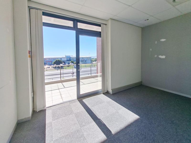 209m2 Office Space to Let at Sable Square - Photo 5