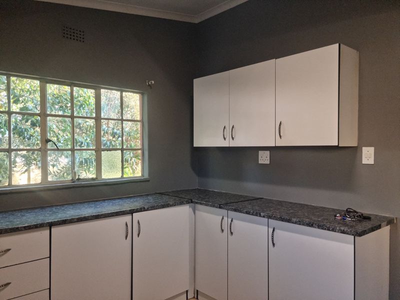 Fabulous  3 Bed house with a 2 Bed Cottage in Eldorado Park Ext 4 - Photo 6