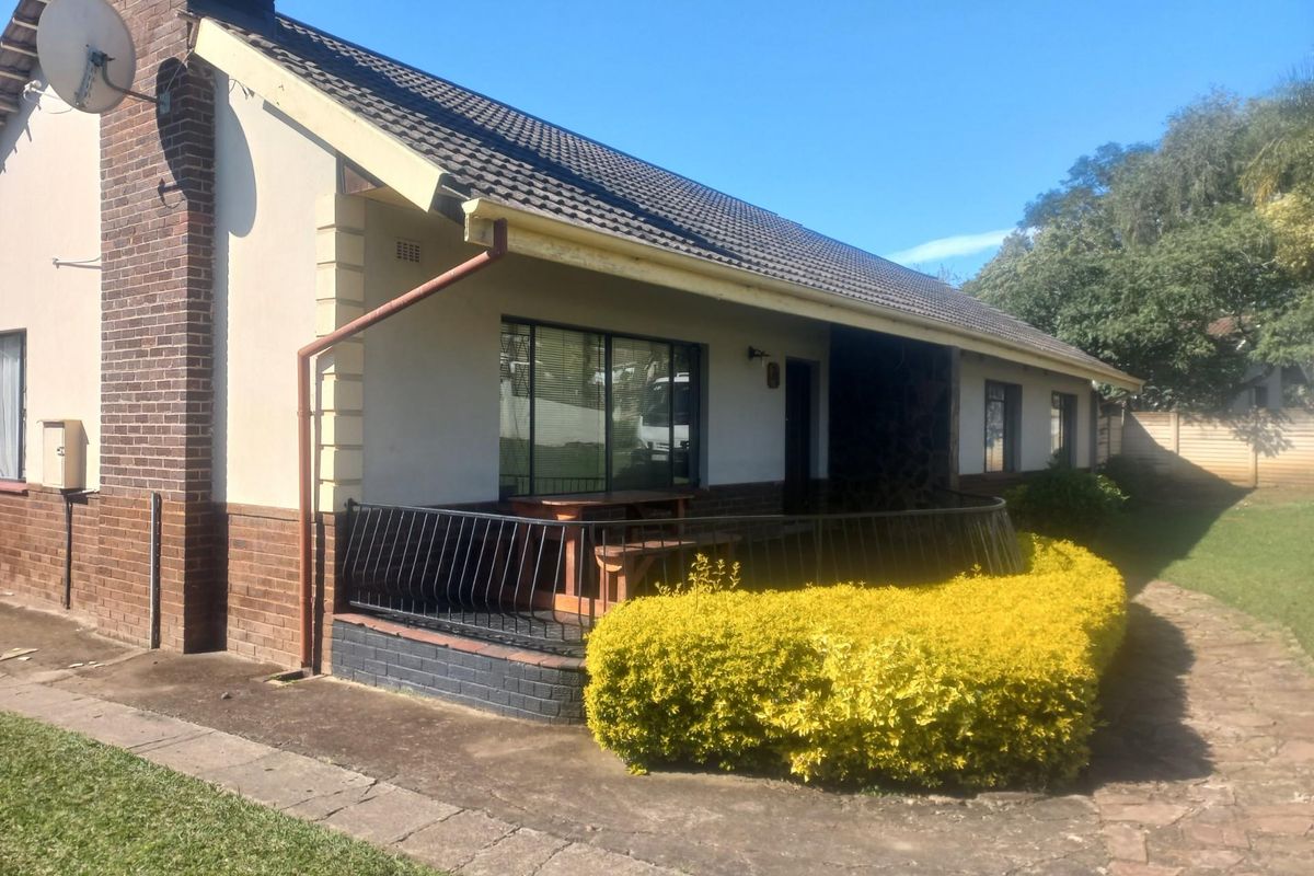 Family Home For Sale in Pelham Pietermaritzburg KwaZulu Natal - Photo 3
