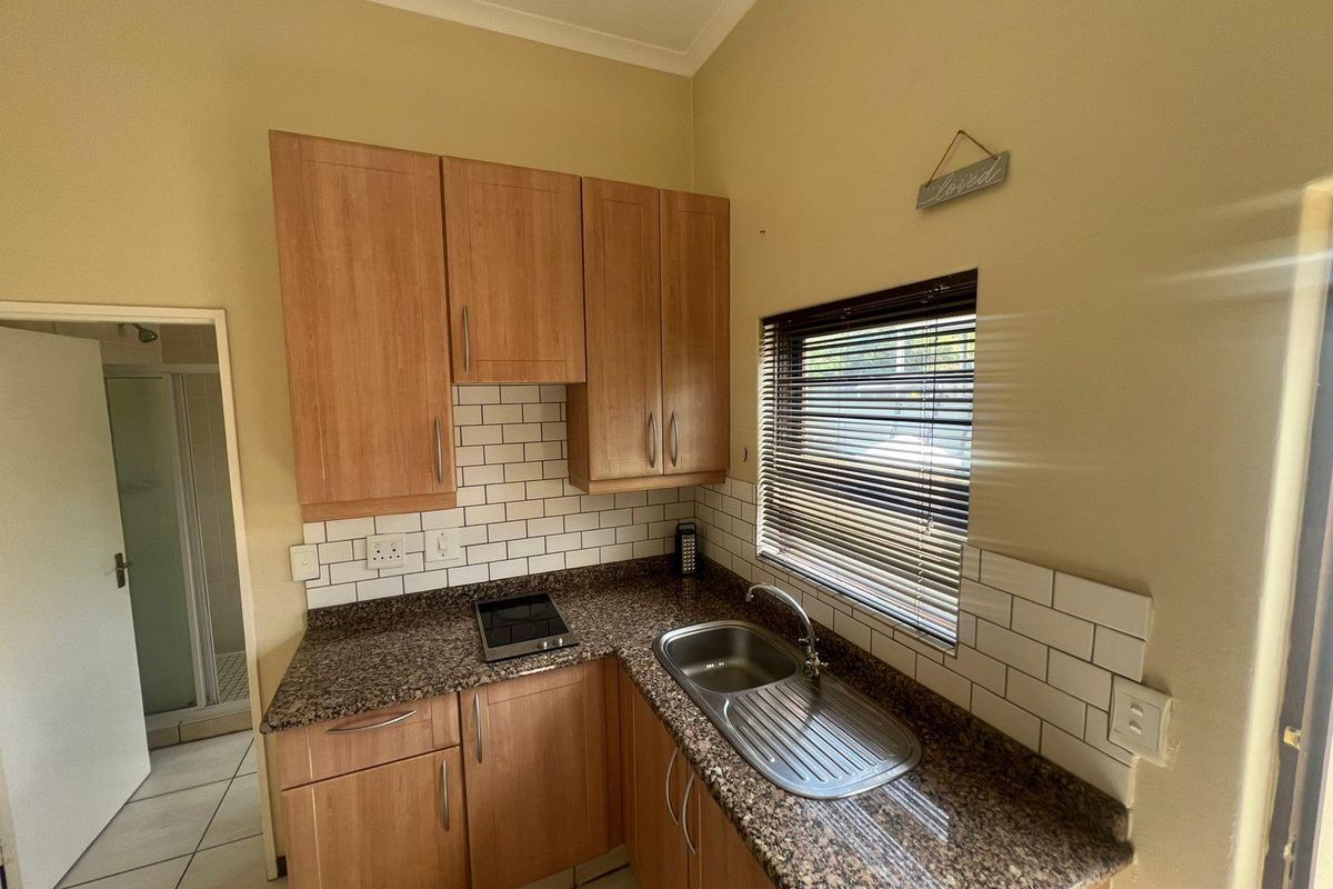1 Bed Studio Apartment To Rent in Bryanston, Sandton - Photo 3
