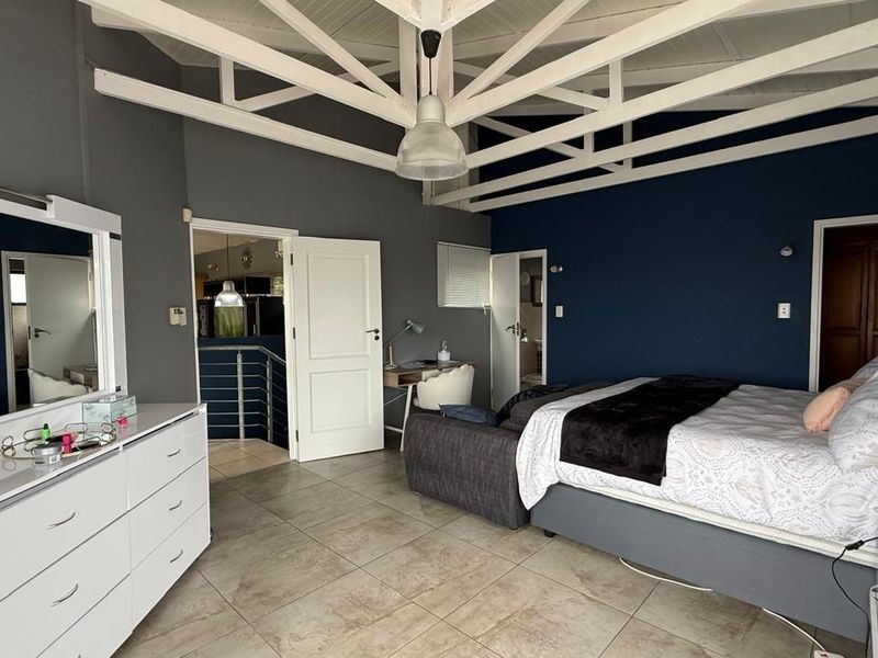 Duplex To Rent in Essenwood Durban KwaZulu Natal - Photo 6