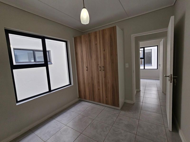 2 bed 2 bath Apartment To Rent at Greenpark, Boksburg - Photo 10