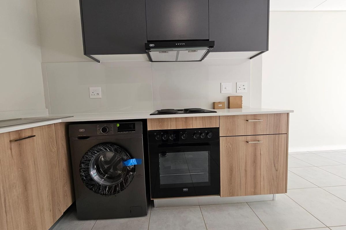 2 bed 2 bath Apartment To Rent at Greenpark, Boksburg - Photo 5