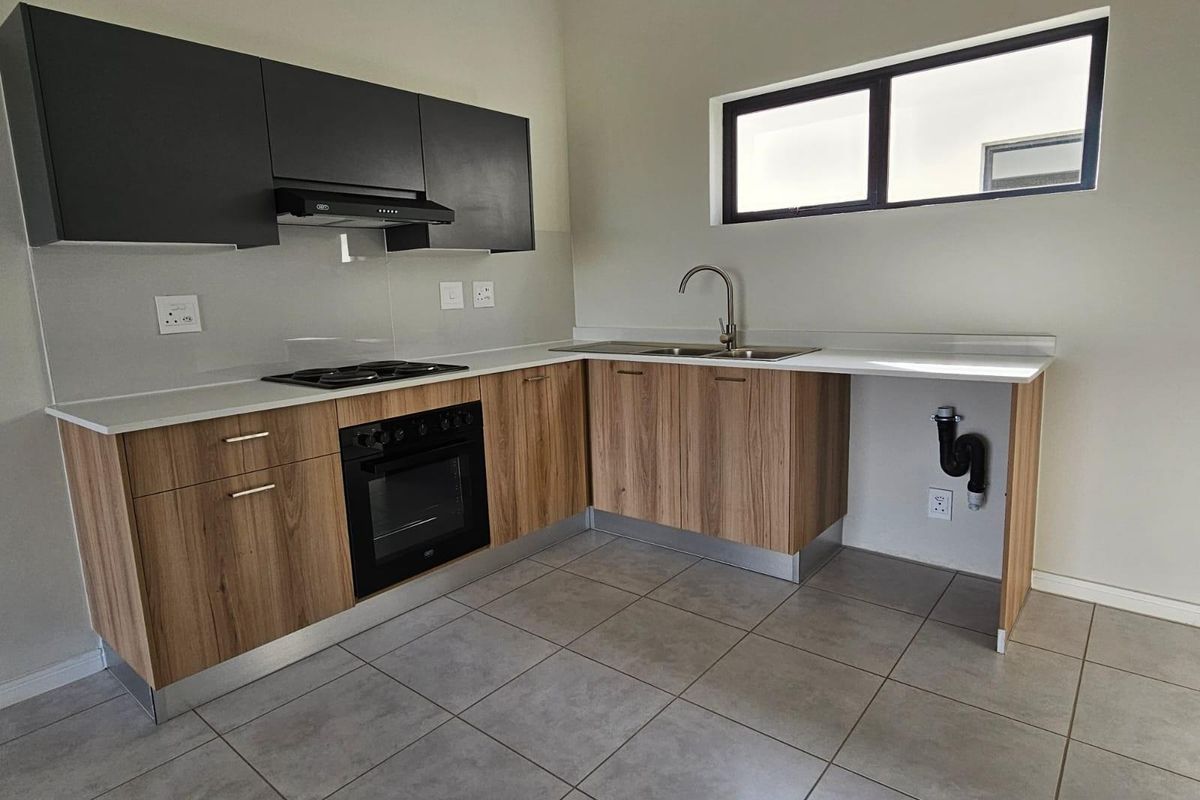 3 bed 2 bath Apartment To Rent at Greenpark, Boksburg - Photo 5