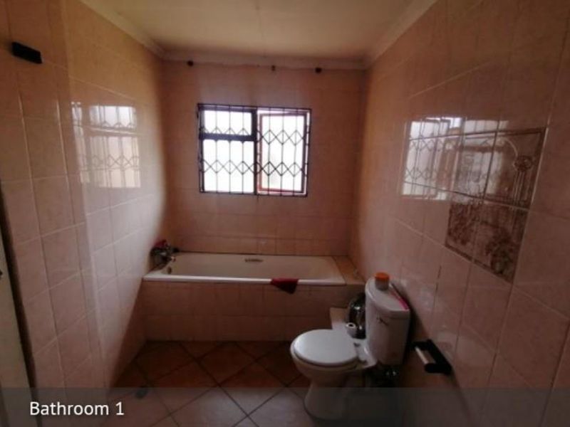 3 Bedroom House For Sale in Mahube Valley Pretoria Gauteng - Photo 7