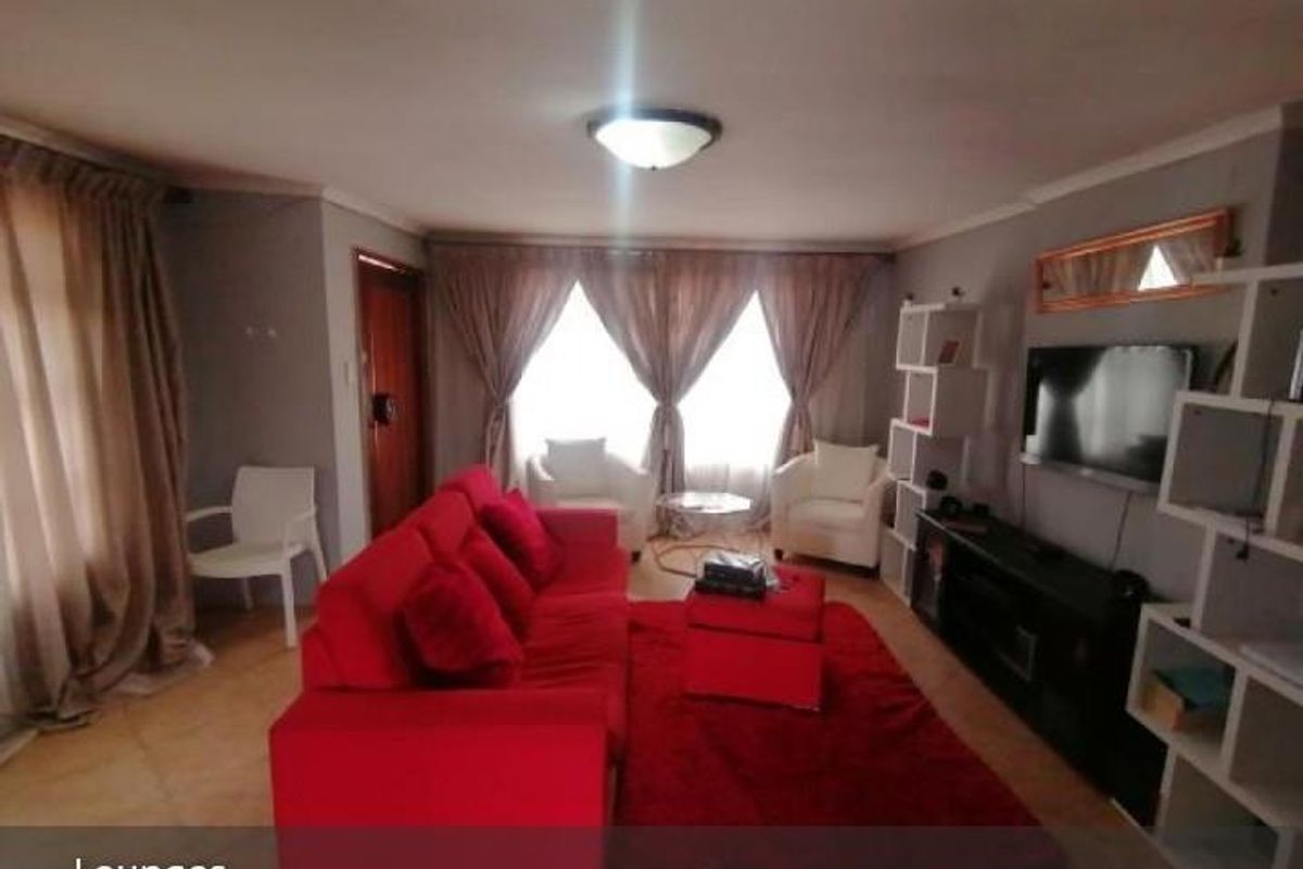3 Bedroom House For Sale in Mahube Valley Pretoria Gauteng - Photo 2