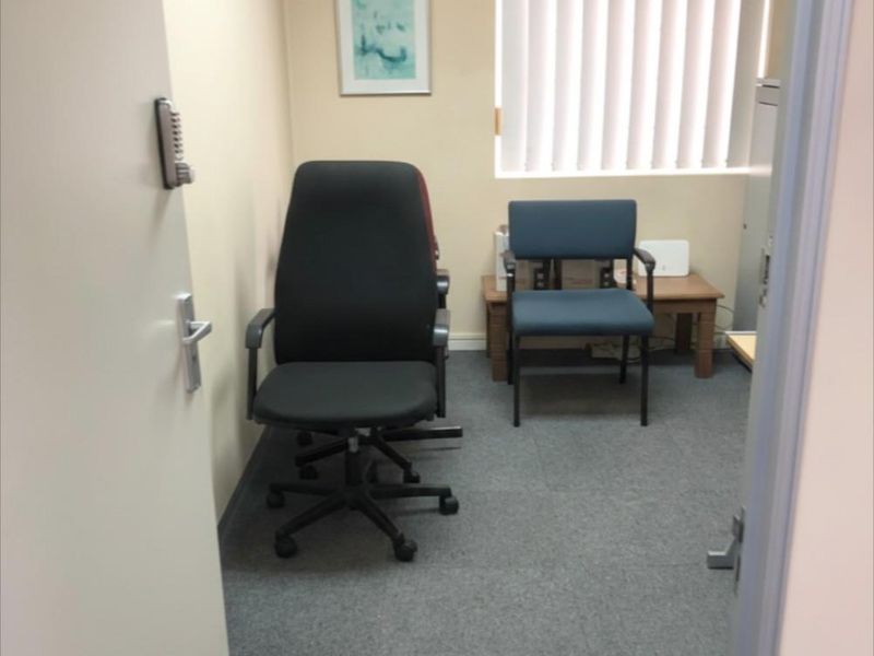 Office available - Marconi Beam Industrial, Milnerton - R4,500pm - Photo 4