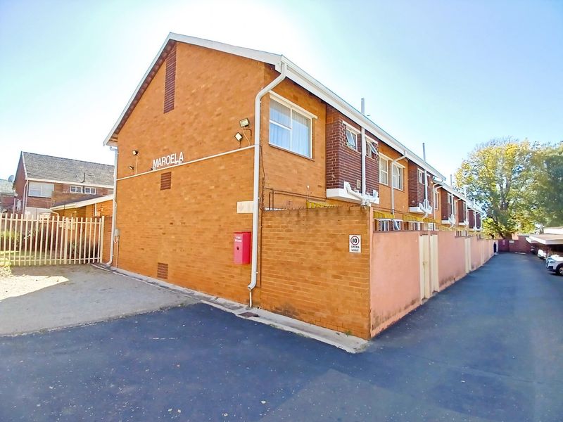 Townhouse For Sale in Birchleigh, Kempton Park - Photo 1