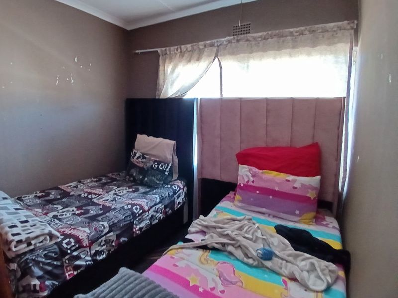 Townhouse For Sale in Birchleigh, Kempton Park - Photo 6