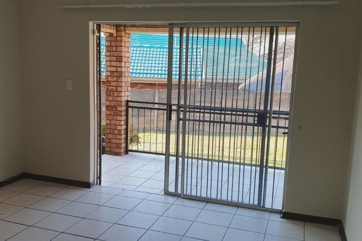 Ground Floor Apartment To Rent in Libradene, Boksburg - Photo 5