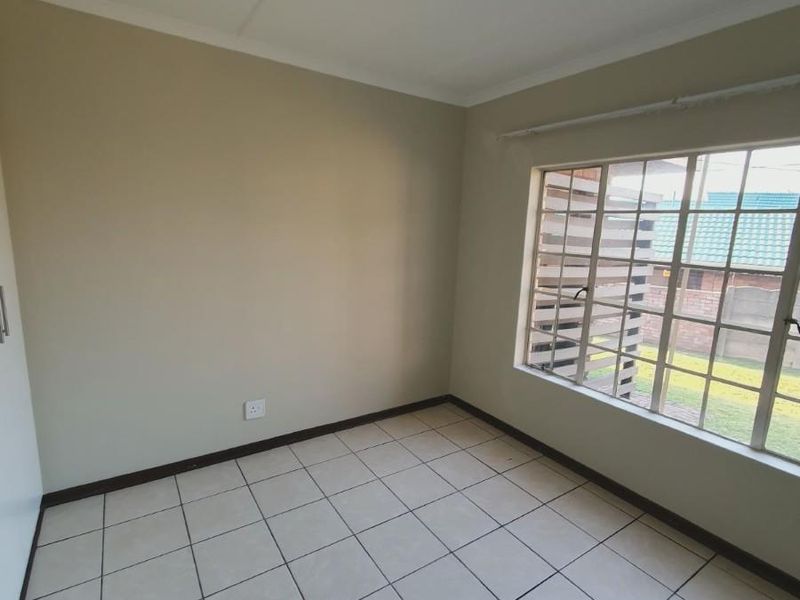 Ground Floor Apartment To Rent in Libradene, Boksburg - Photo 2