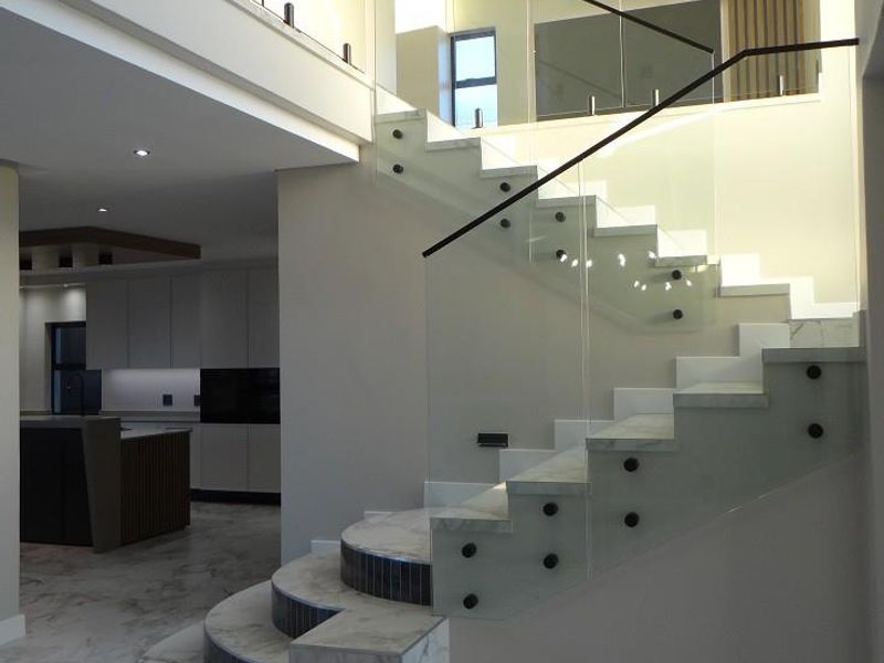5 Bedroom House For Sale in Midstream Heights, Midstream Estate, Centurion - Photo 5