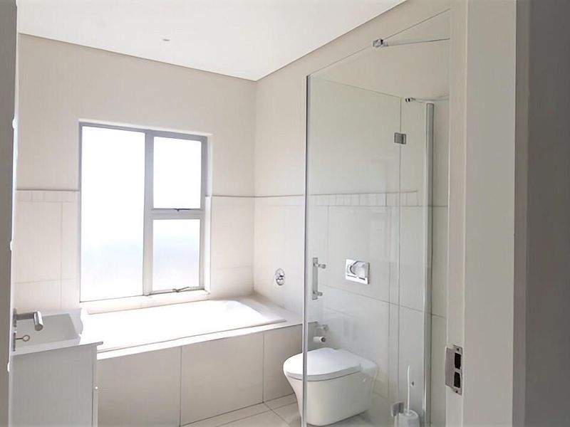 Apartment To Rent in Ballito Central, Ballito, KwaZulu Natal - Photo 4