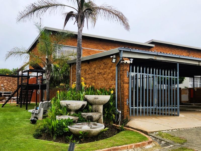 Townhouse For Sale in Birchleigh, Kempton Park - Photo 1