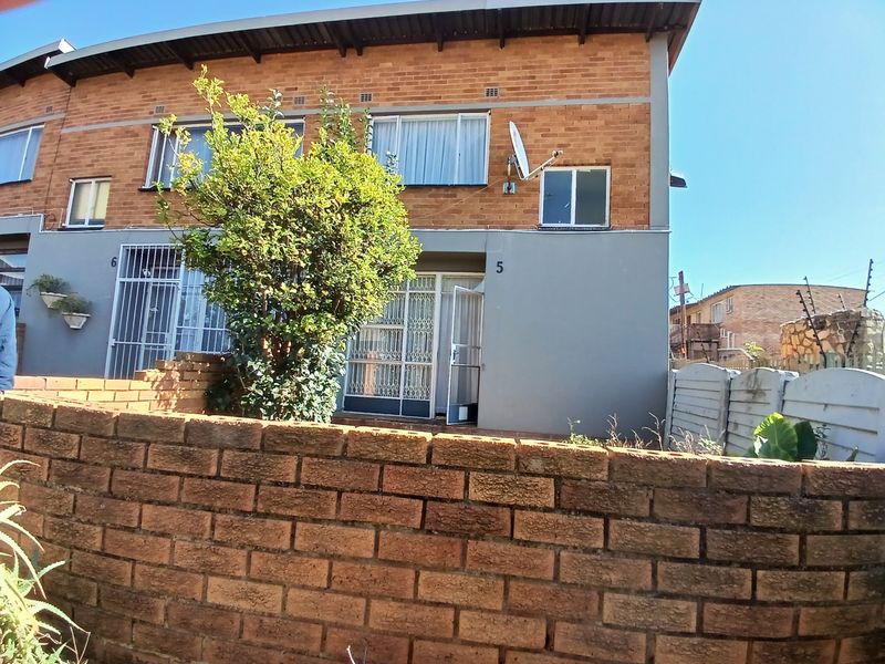 Townhouse For Sale in Birchleigh, Kempton Park - Photo 7