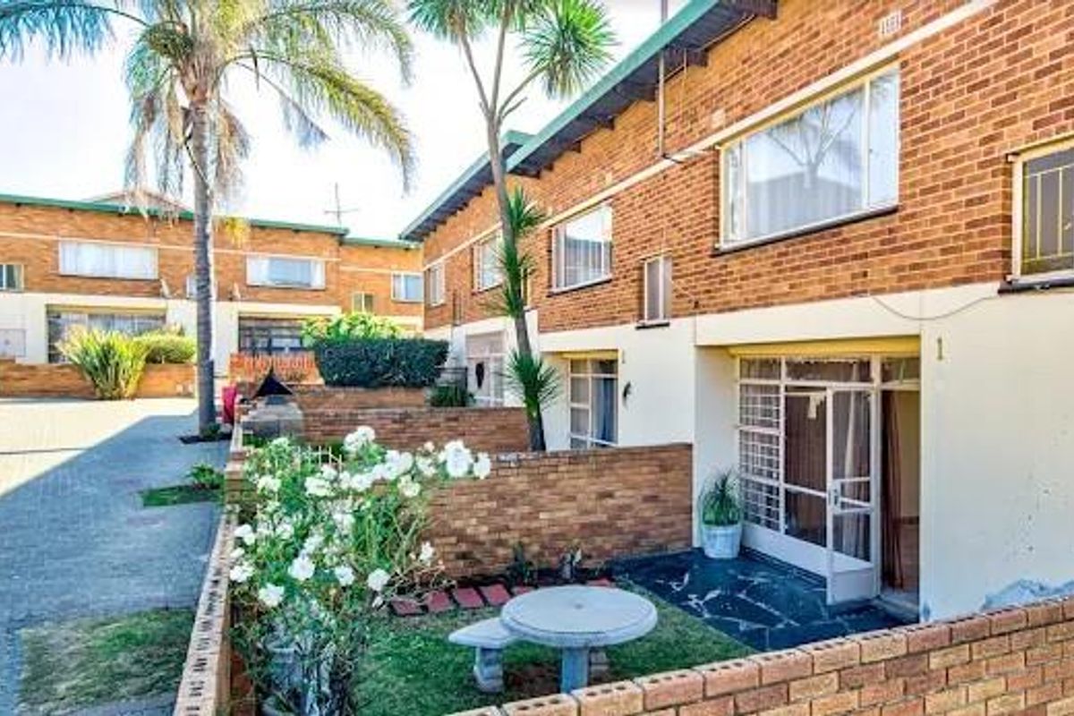 Townhouse For Sale in Birchleigh, Kempton Park - Photo 4