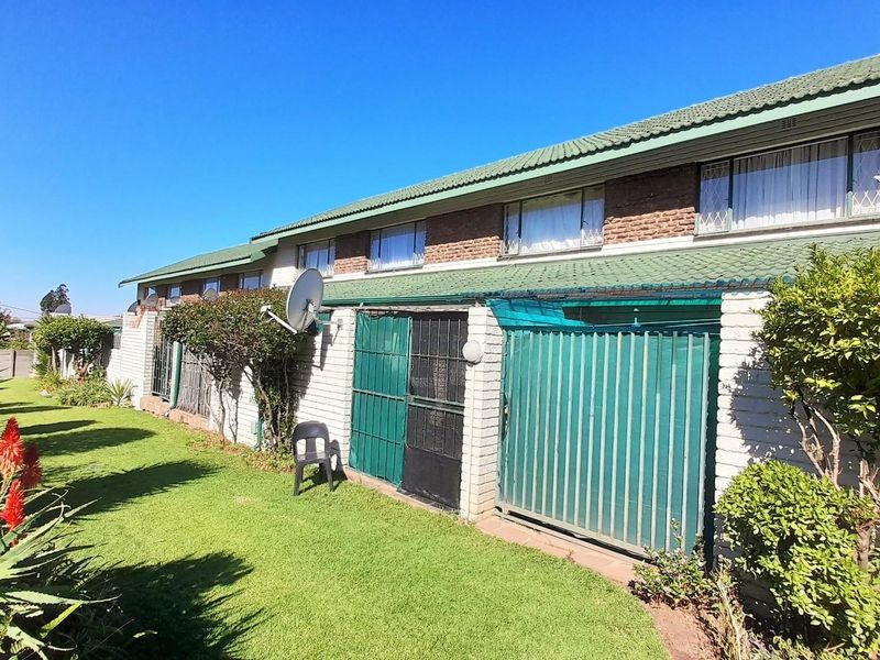 Townhouse For Sale in Birchleigh, Kempton Park - Photo 4