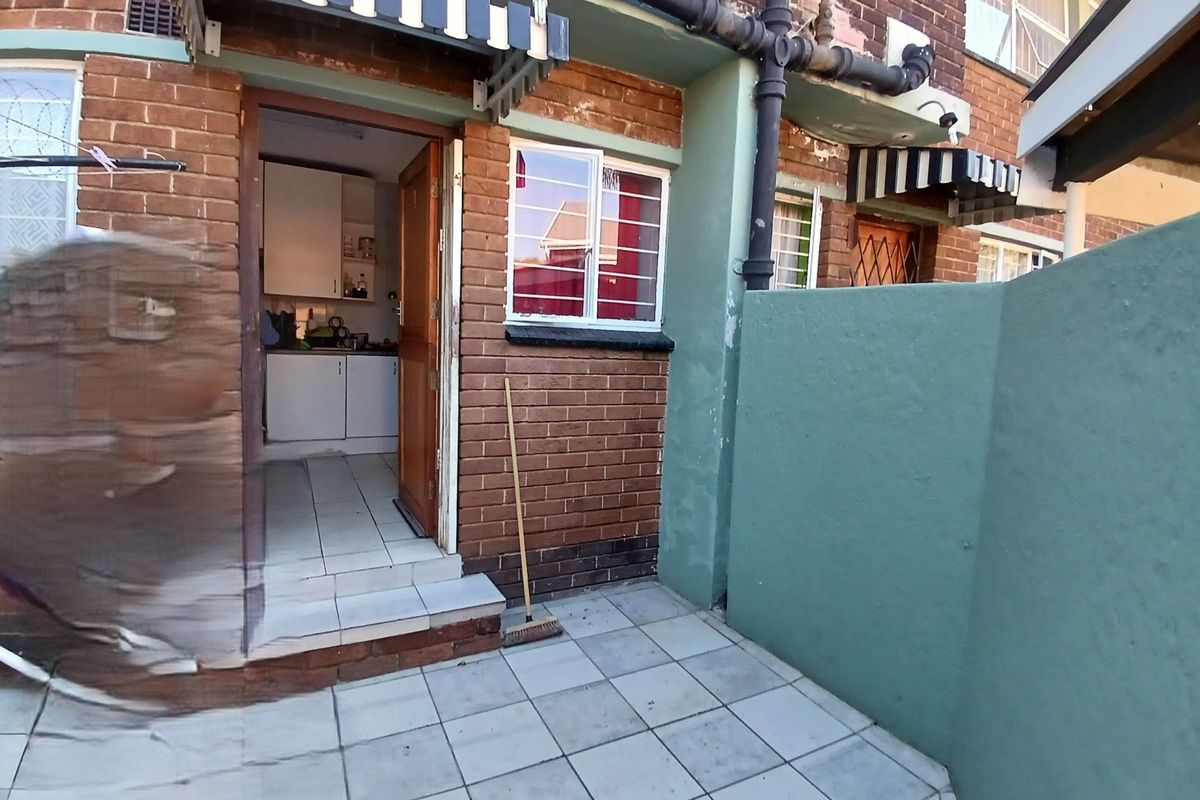 Townhouse For Sale in Birchleigh, Kempton Park - Photo 3