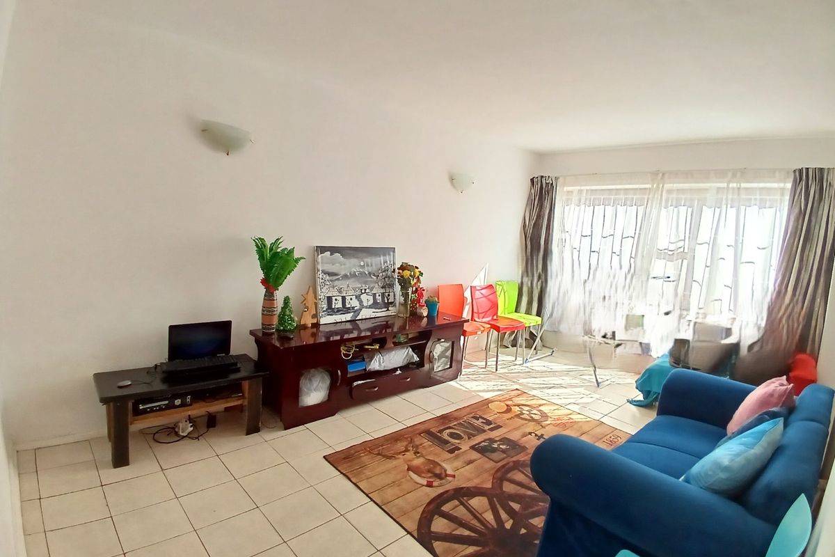Townhouse For Sale in Birchleigh, Kempton Park - Photo 4