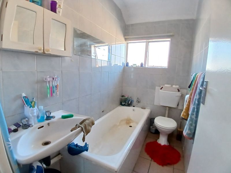 Townhouse For Sale in Birchleigh, Kempton Park - Photo 9