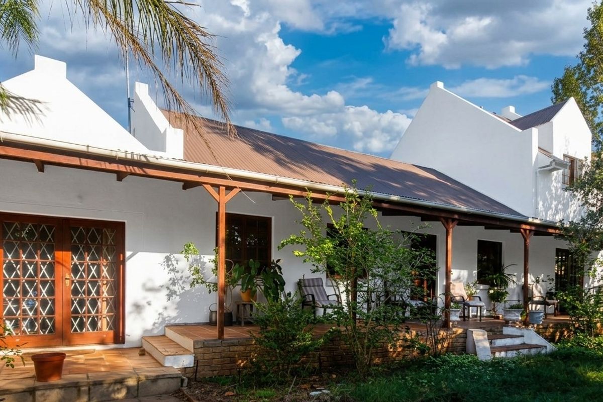 House For Sale in Riebeek Kasteel, Riebeek Valley - Photo 2