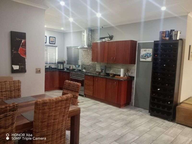 3 bedroom duet in Ninapark for sale - Photo 6
